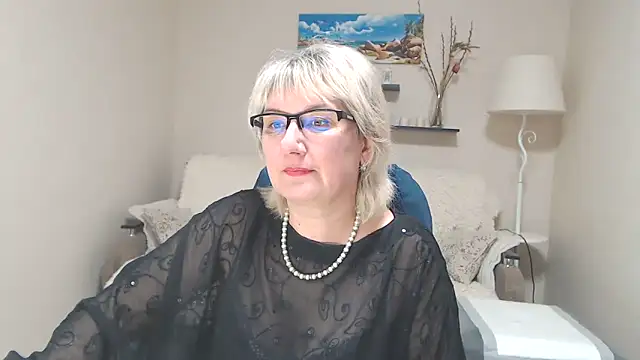 FleurMays online show from February 2025 10:49:02 AM