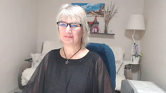 FleurMays online show from October 2025 05:20:01 AM
