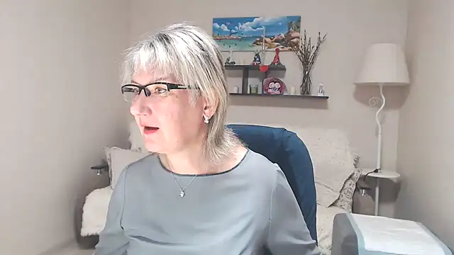 Snapshot of FleurMays chatting on July 2026 05:14:01 AM FleurMays online show from July 2026 05:14:01 AM