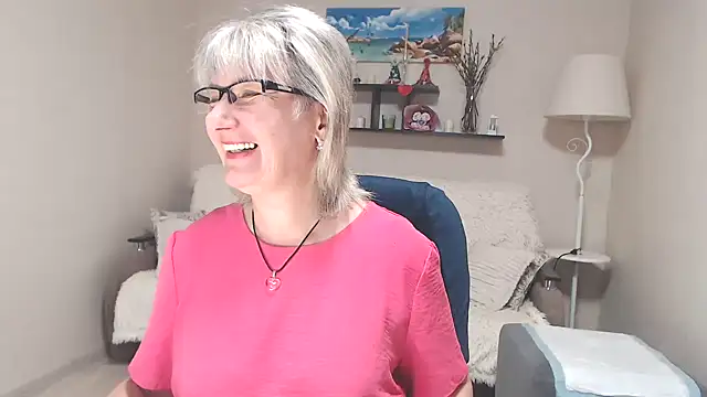 Snapshot of FleurMays chatting on July 2026 06:46:02 AM FleurMays online show from July 2026 06:46:02 AM