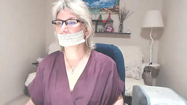 FleurMays online show from May 2026 03:24:01 AM