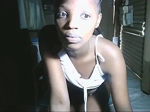 Snapshot of Zuzu_angel chatting on September 2025 12:29:02 PM Zuzu angel online show from September 2025 12:29:02 PM