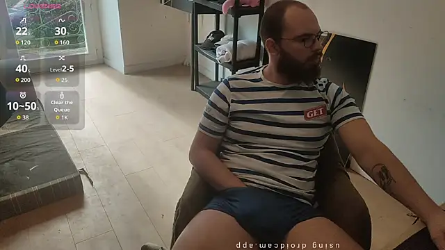 Snapshot of azagoul222 chatting on March 2026 01:29:02 PM azagoul222 online show from March 2026 01:29:02 PM