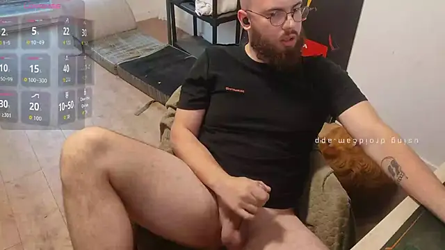 azagoul222 online show from May 2026 06:54:02 PM