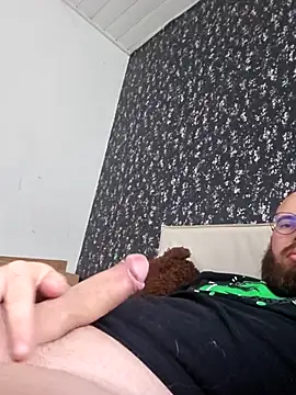 azagoul222 online show from November 2025 02:17:01 PM