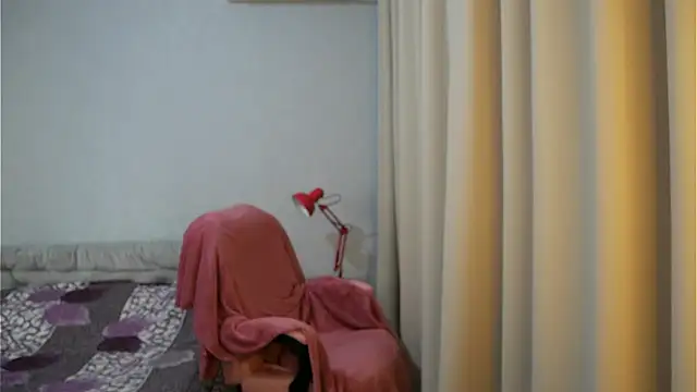 Sophiloren online show from February 2026 09:41:01 AM