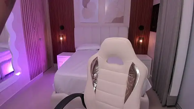 Leah Sweetie online show from October 2025 10:23:02 AM