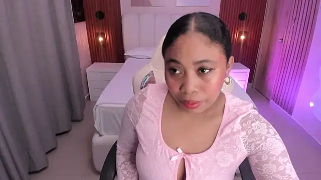 Leah Sweetie online show from October 2025 10:20:01 AM