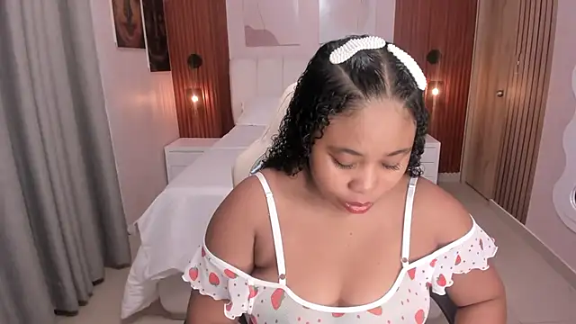 Leah Sweetie online show from November 2025 10:19:01 AM