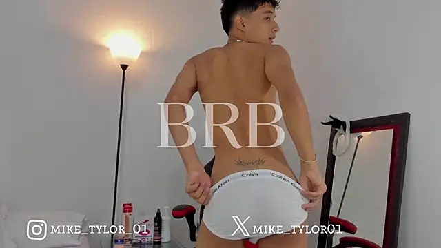 mike tylor01 online show from October 2025 12:39:01 PM
