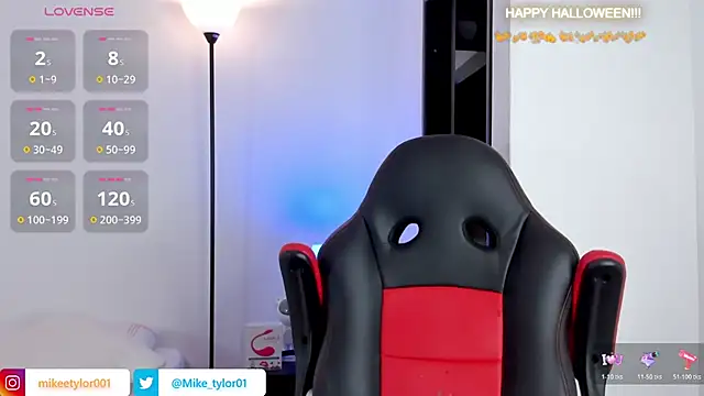 Snapshot of mike_tylor01 chatting on October 2025 12:20:01 AM mike tylor01 online show from October 2025 12:20:01 AM