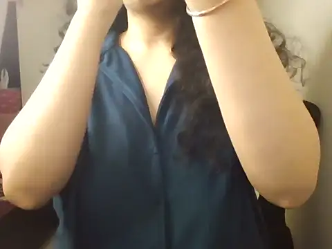 Snapshot of MakeMeCumAhh chatting on November 2025 06:52:01 PM MakeMeCumAhh online show from November 2025 06:52:01 PM