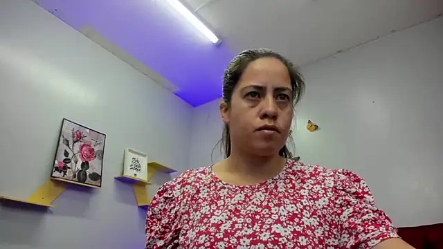 kathina giraldo online show from November 2025 12:38:02 PM