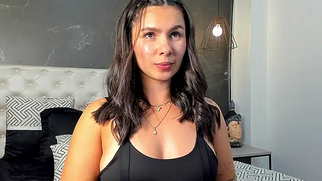 Snapshot of SofiaG_ chatting on December 2025 07:34:02 PM SofiaG online show from December 2025 07:34:02 PM