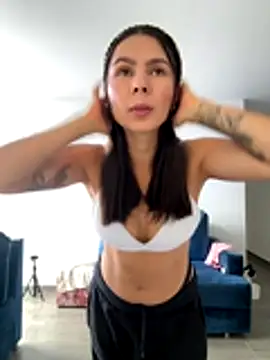 Snapshot of SofiaG_ chatting on November 2025 07:17:02 PM SofiaG online show from November 2025 07:17:02 PM