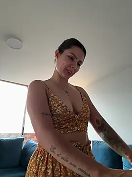 SofiaG  online show from February 2025 10:52:02 PM