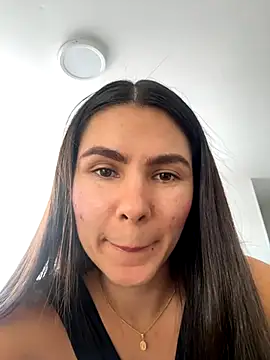 Snapshot of SofiaG_ chatting on November 2025 07:40:01 PM SofiaG online show from November 2025 07:40:01 PM