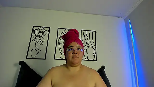 Snapshot of RubyPirsso18 chatting on November 2025 07:13:02 PM RubyPirsso18 online show from November 2025 07:13:02 PM