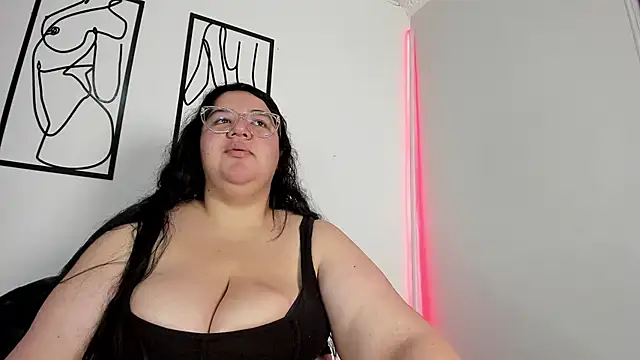 Snapshot of RubyPirsso18 chatting on October 2025 07:04:02 PM RubyPirsso18 online show from October 2025 07:04:02 PM
