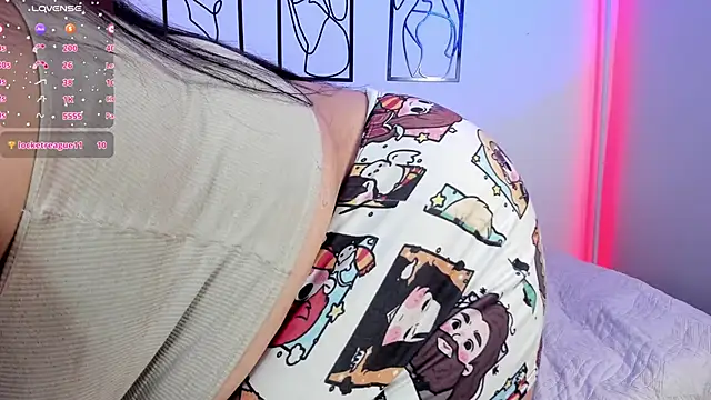 Snapshot of RubyPirsso18 chatting on February 2025 10:15:02 PM RubyPirsso18 online show from February 2025 10:15:02 PM
