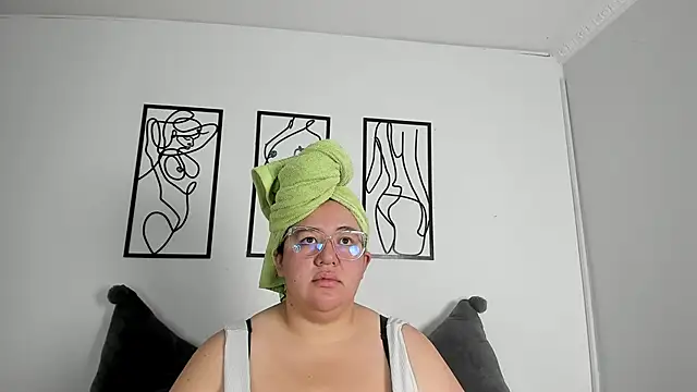 Snapshot of RubyPirsso18 chatting on November 2025 07:25:02 PM RubyPirsso18 online show from November 2025 07:25:02 PM