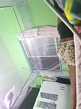 Snapshot of VariousBulgur chatting on December 2025 05:12:01 AM VariousBulgur online show from December 2025 05:12:01 AM