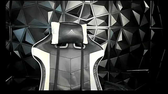 HelueHorny13 online show from March 2025 03:20:01 AM