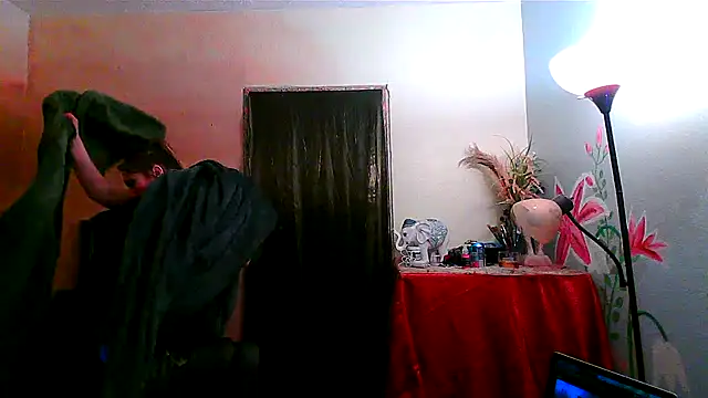 Snapshot of lilyhornyhousewife chatting on February 2025 12:01:02 PM lilyhornyhousewife online show from February 2025 12:01:02 PM