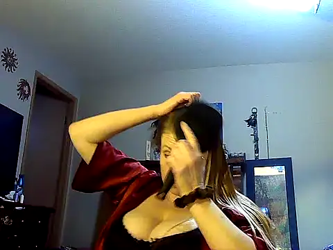Snapshot of lilyhornyhousewife chatting on January 2025 02:04:02 AM lilyhornyhousewife online show from January 2025 02:04:02 AM