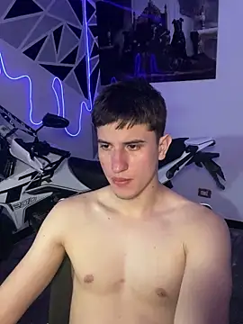 oliver Lz online show from March 2025 07:41:01 AM