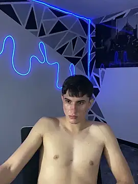 oliver Lz online show from February 2025 10:36:02 PM