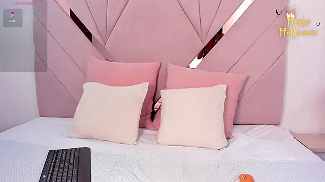 kaylin jann online show from October 2025 05:54:01 PM