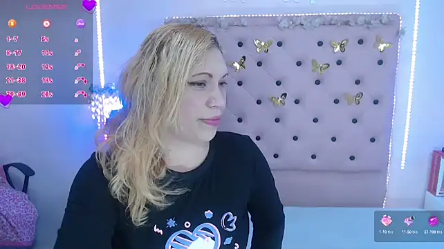 HannahEmmax2 online show from September 2025 10:28:02 PM