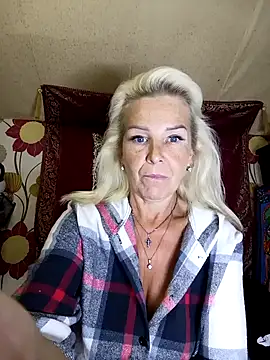 CassandraSandra44 online show from October 2025 04:44:02 AM