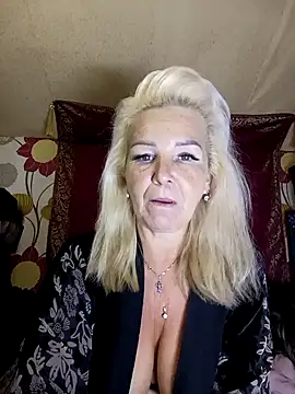 CassandraSandra44 online show from November 2025 04:24:02 AM