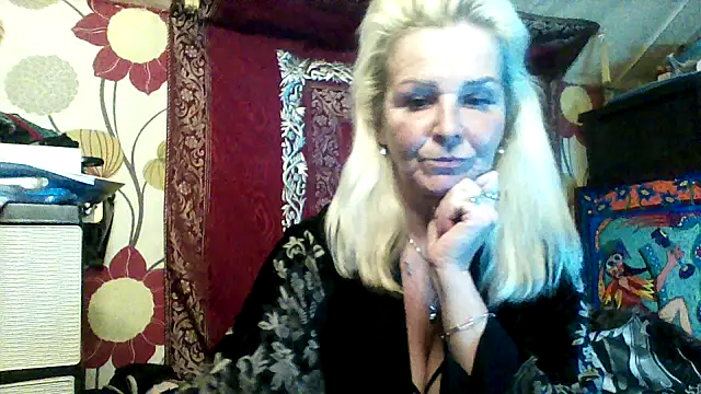 CassandraSandra44 online show from February 2026 06:19:02 PM
