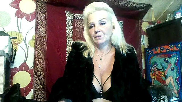 CassandraSandra44 online show from November 2025 05:39:01 PM