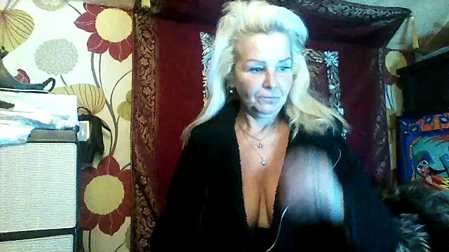 CassandraSandra44 online show from February 2026 05:51:02 AM