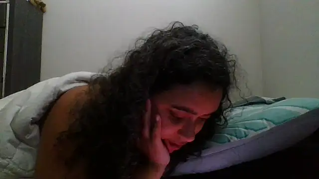 cinnaminnie online show from November 2025 04:55:02 PM