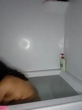 cinnaminnie online show from February 2026 04:30:01 PM