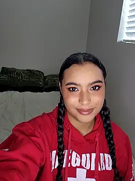 cinnaminnie online show from January 2026 08:24:02 PM