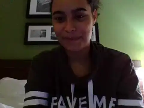 Snapshot of cinnaminnie chatting on January 2025 12:30:01 AM cinnaminnie online show from January 2025 12:30:01 AM