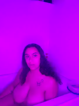 cinnaminnie online show from March 2026 03:39:01 AM