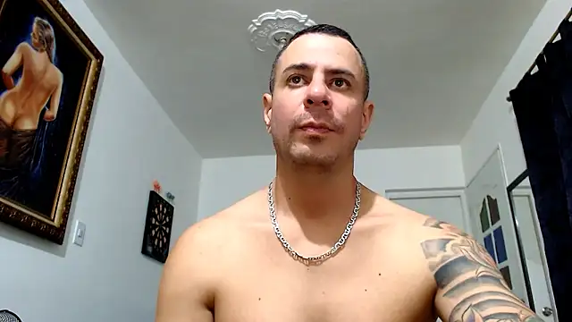 Snapshot of nicolay_74 chatting on November 2025 10:57:01 PM nicolay 74 online show from November 2025 10:57:01 PM