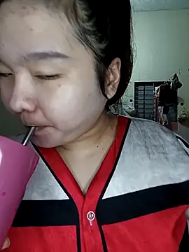 Snapshot of Thomgdee chatting on October 2025 01:48:01 AM Thomgdee online show from October 2025 01:48:01 AM