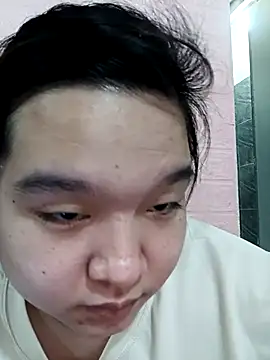 Snapshot of Thomgdee chatting on December 2025 04:09:02 PM Thomgdee online show from December 2025 04:09:02 PM