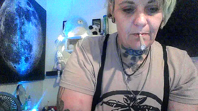 Snapshot of Hunniebunnie78 chatting on June 2026 03:29:02 AM Hunniebunnie78 online show from June 2026 03:29:02 AM