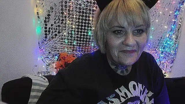 Snapshot of Hunniebunnie78 chatting on July 2026 02:31:01 AM Hunniebunnie78 online show from July 2026 02:31:01 AM