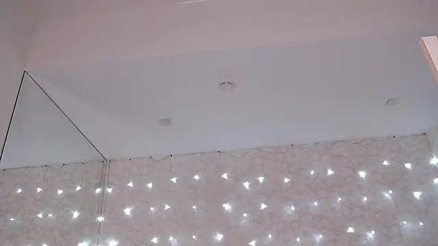 Evapeach  online show from January 2025 10:17:02 PM