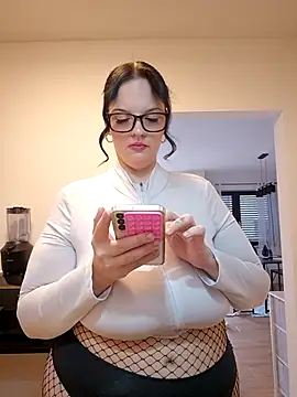 Jujuicy 97 online show from February 2026 09:08:01 AM